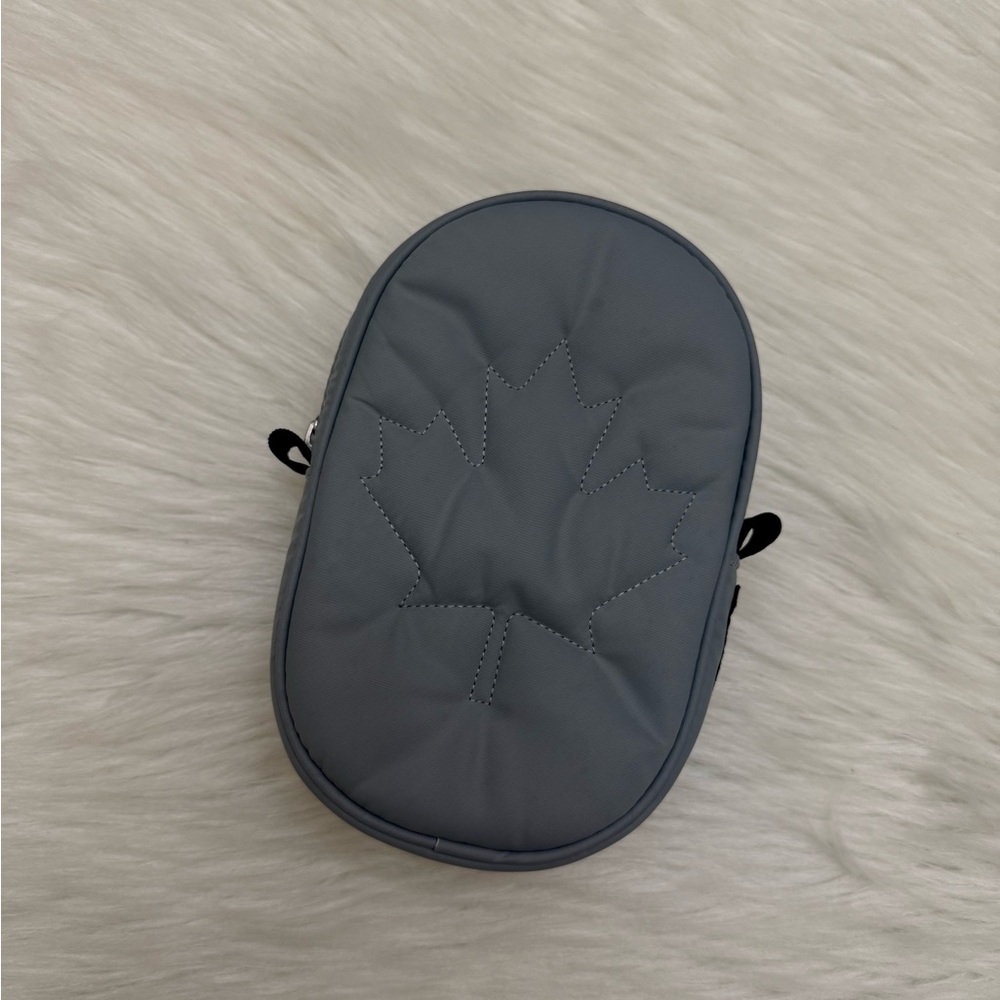 LULULEMON - BLACK GREY TEAM CANADA FUTURE LEGACY BAG - Picture 3 of 16